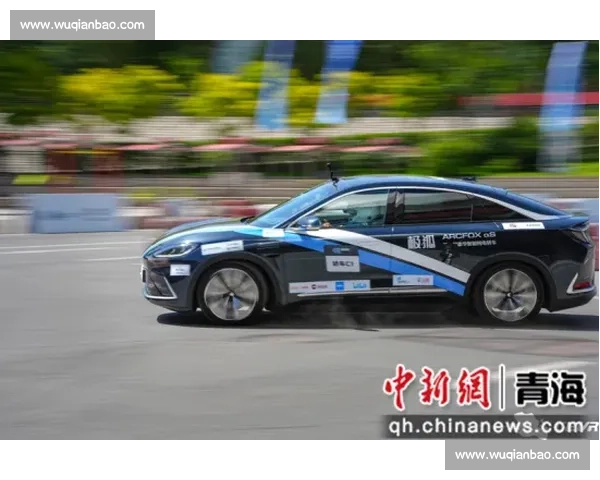 全新竞速体验全方位解析比赛两厢车性能与设计创新